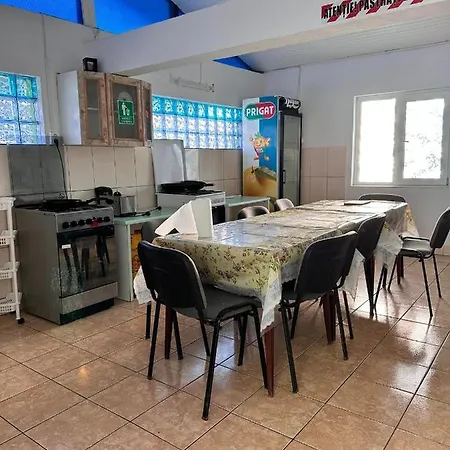Casa Bucuria كوستِنيست