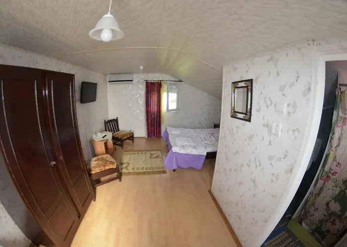 Casa Bucuria Casa de hóspedes 3*