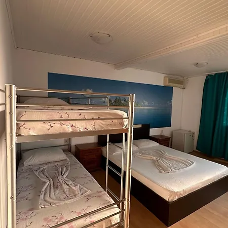 Guest house Casa Bucuria Costinesti