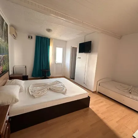 Casa Bucuria 3*