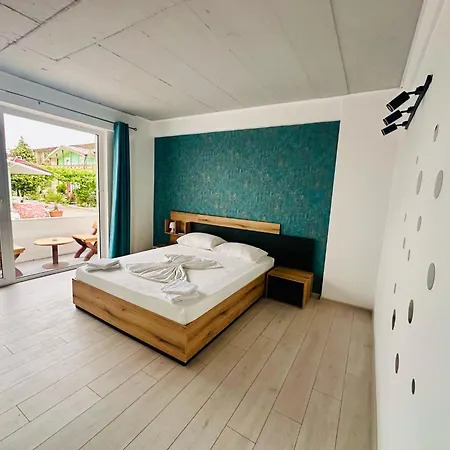 Guest house Casa Bucuria 3*