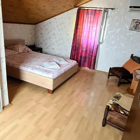 Casa Bucuria ゲストハウス 3*